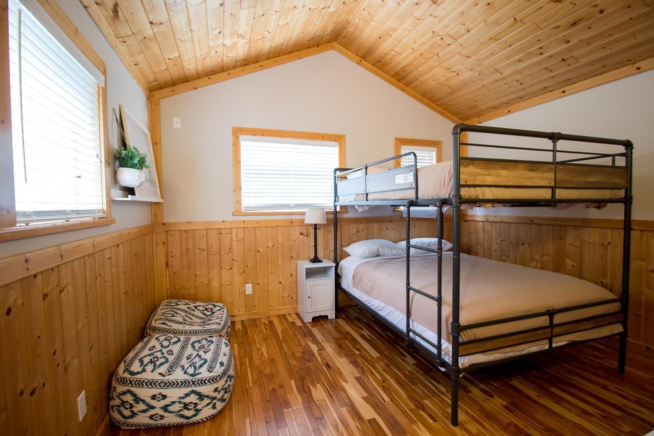 Reef Point Cottages Ucluelet Buitenkant foto