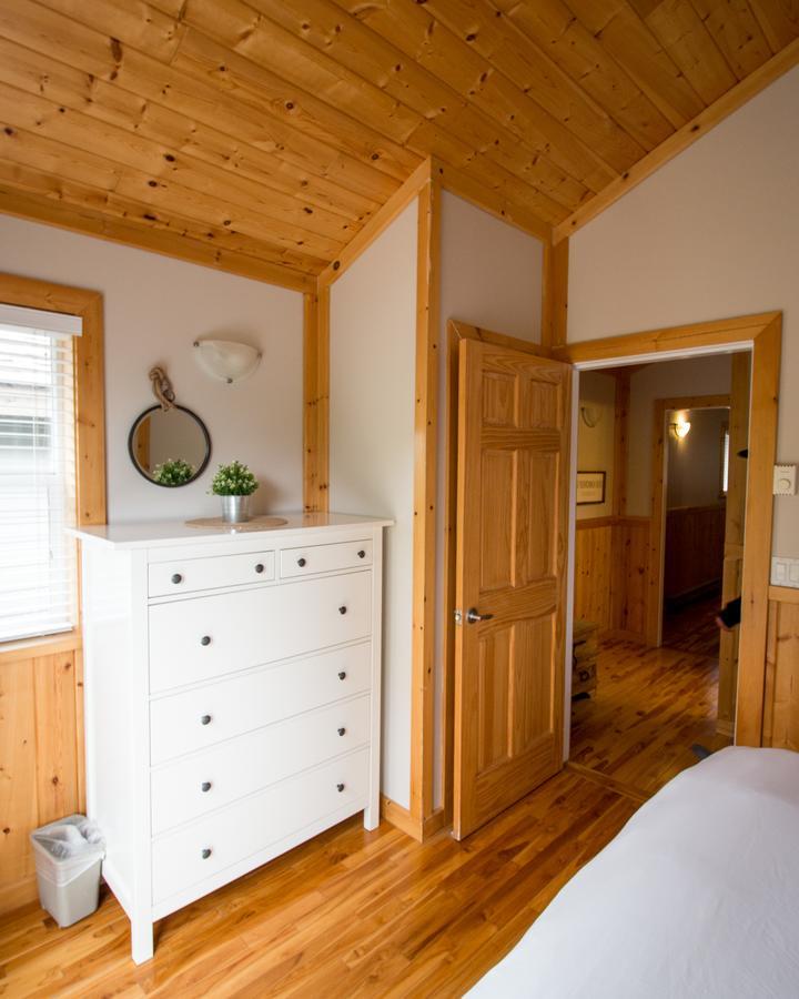 Reef Point Cottages Ucluelet Buitenkant foto