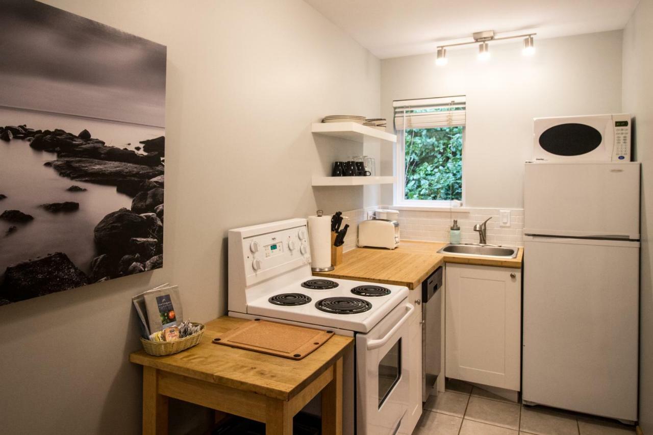 Reef Point Cottages Ucluelet Buitenkant foto