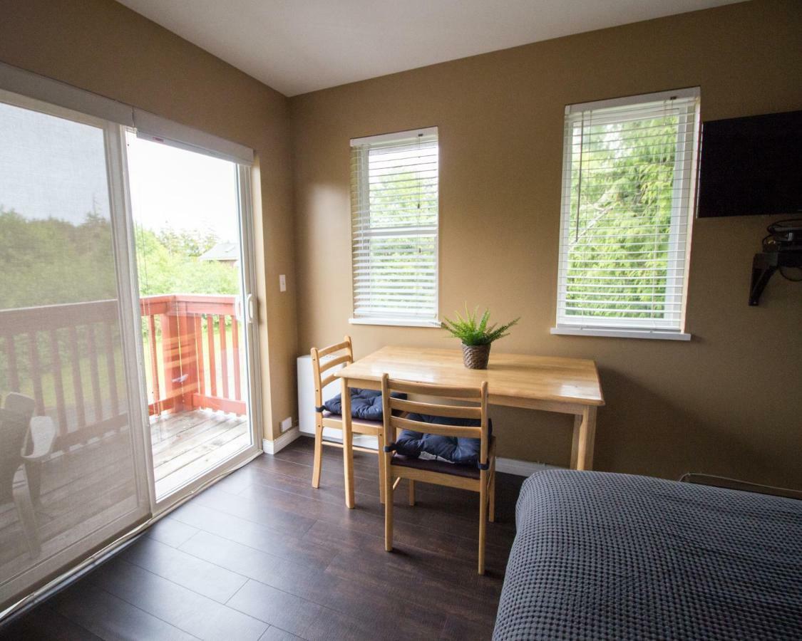 Reef Point Cottages Ucluelet Buitenkant foto