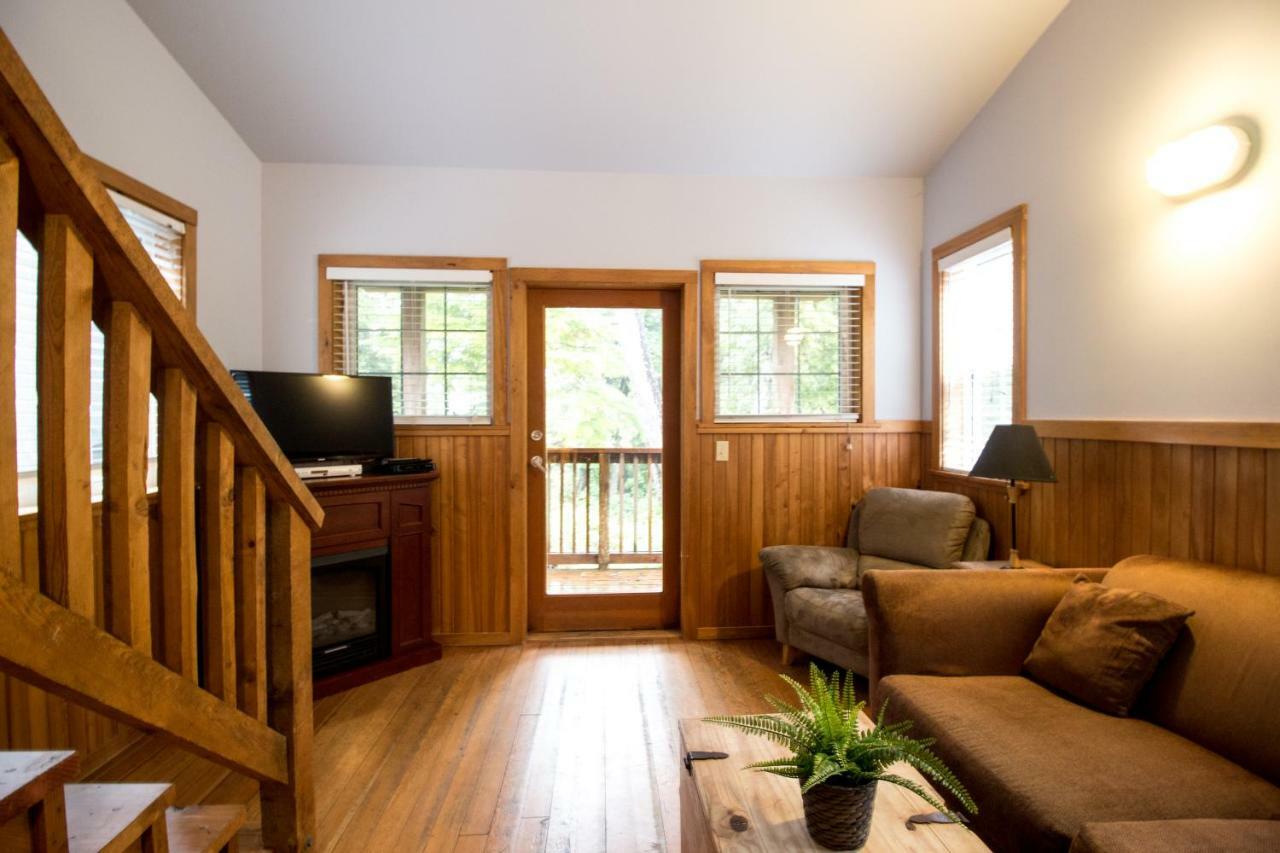 Reef Point Cottages Ucluelet Buitenkant foto
