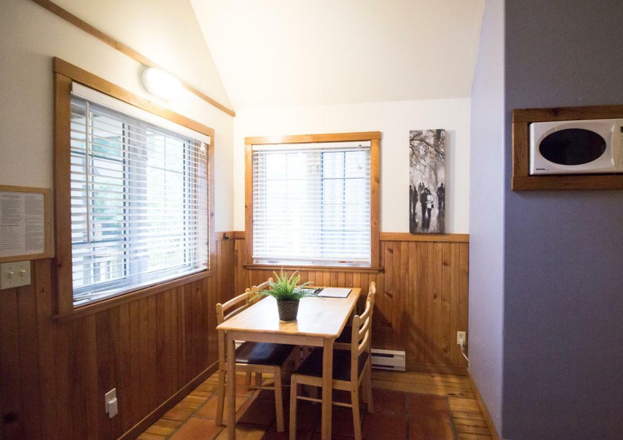 Reef Point Cottages Ucluelet Buitenkant foto