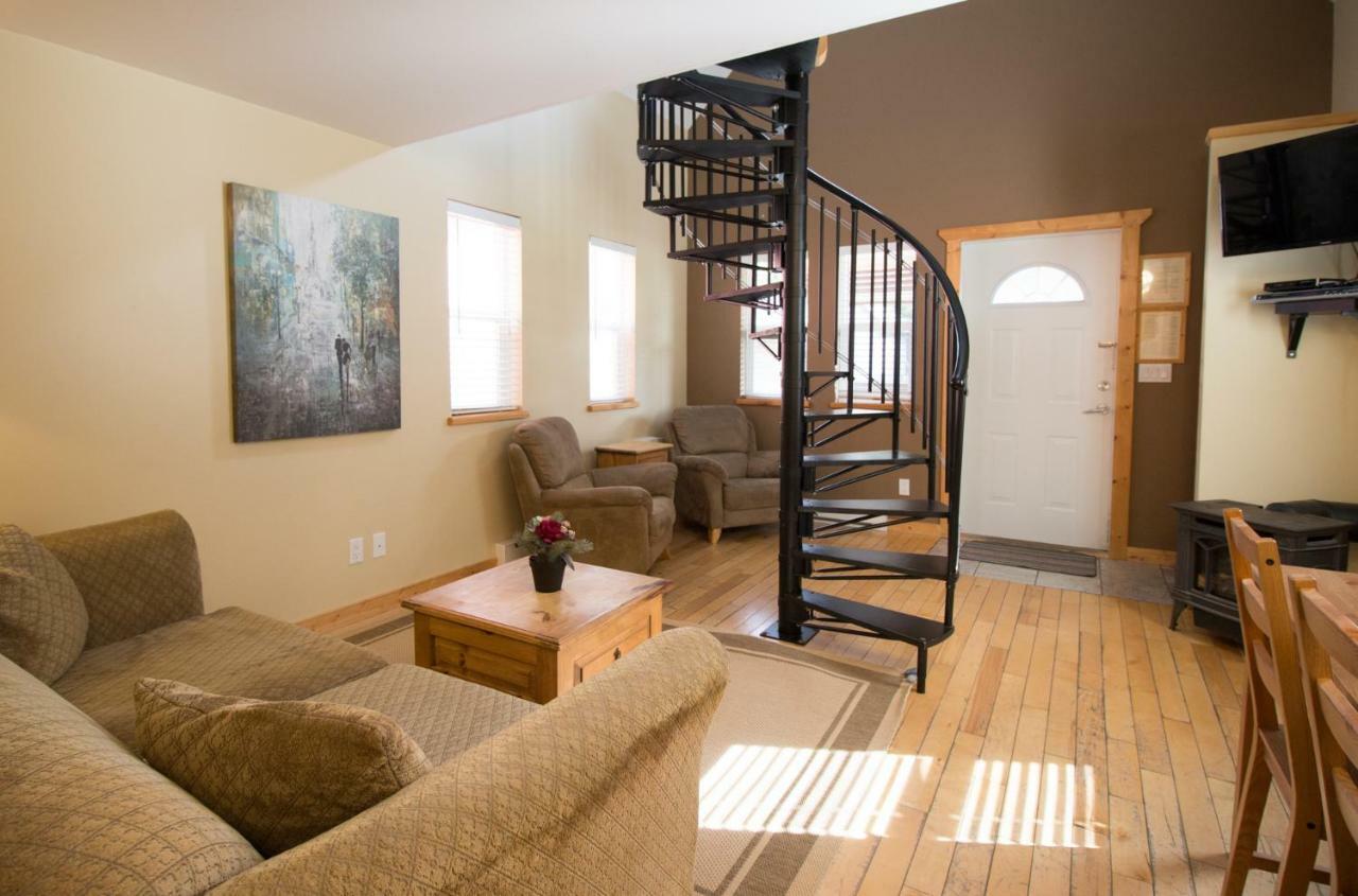Reef Point Cottages Ucluelet Buitenkant foto